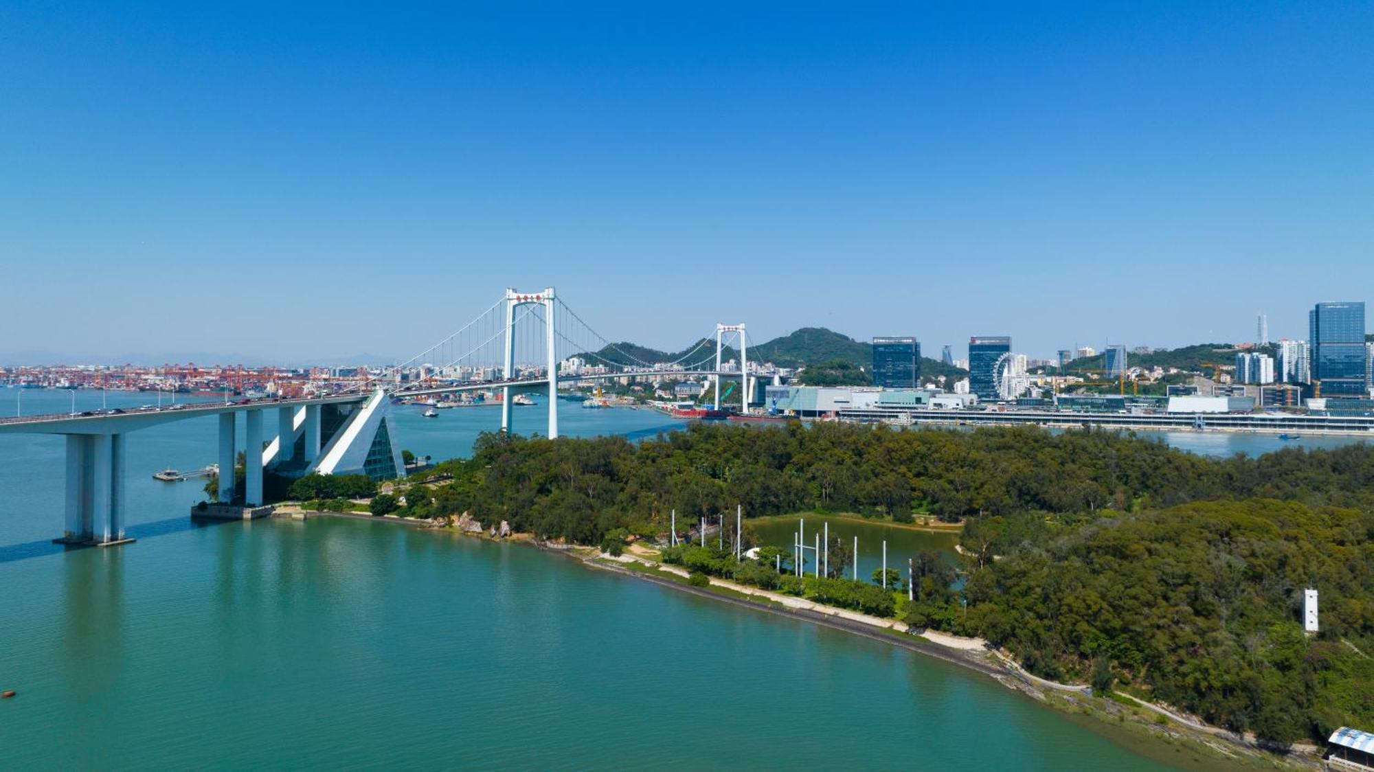 Hualuxe Xiamen Haicang Habour View Экстерьер фото